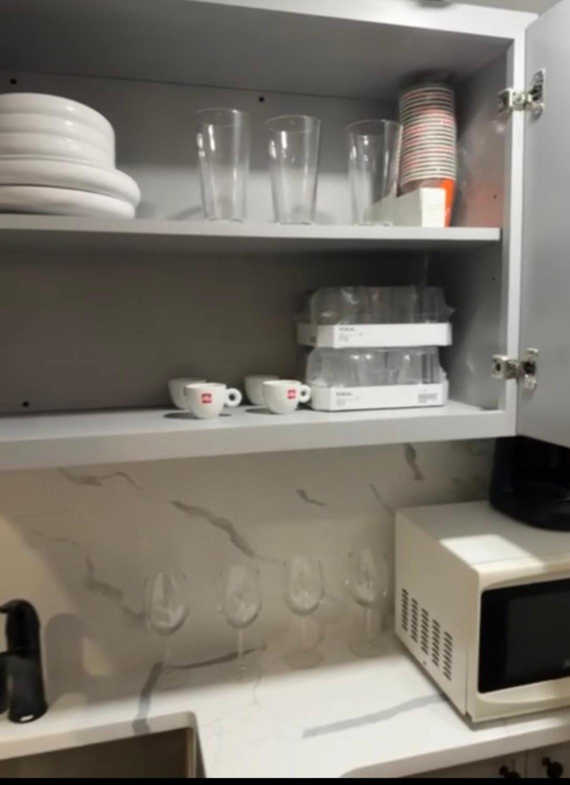 Cozy Apartments Woodside Near Manhattan Нью-Йорк Номер фото